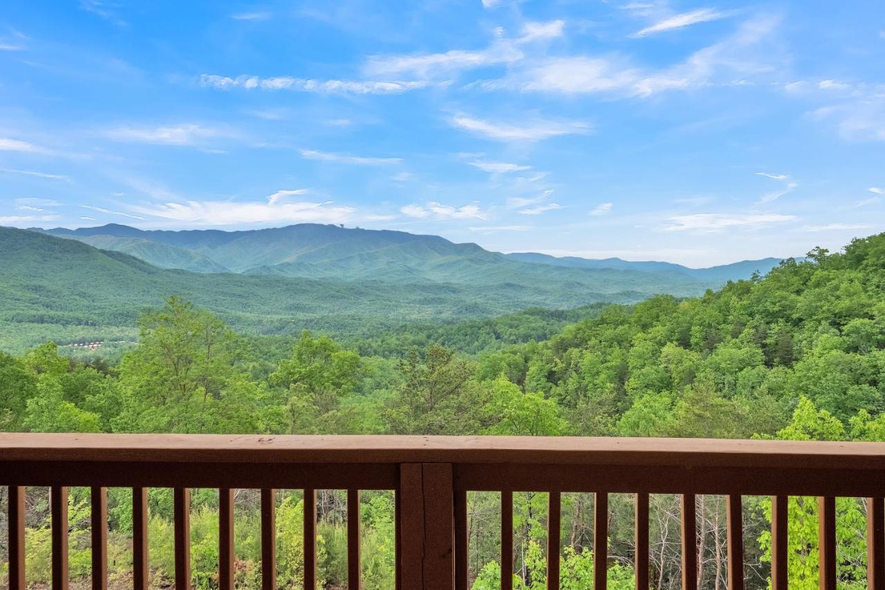 Sky Views - Panoramic Views Cabin Gatlinburg Eksteriør bilde