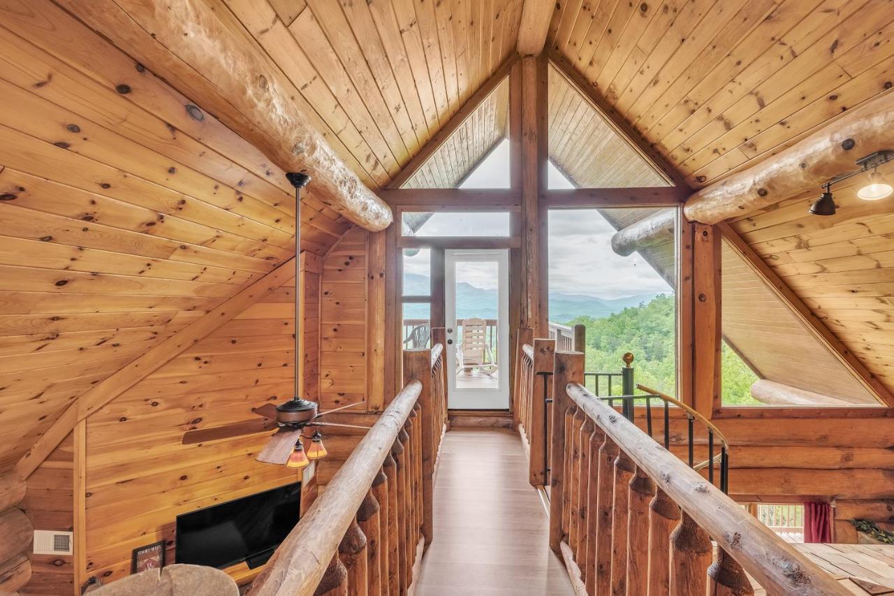 Sky Views - Panoramic Views Cabin Gatlinburg Eksteriør bilde